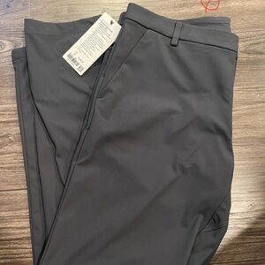 Men's Lululemon Commission Pants Classic 38" Waist 34" Length new with tags